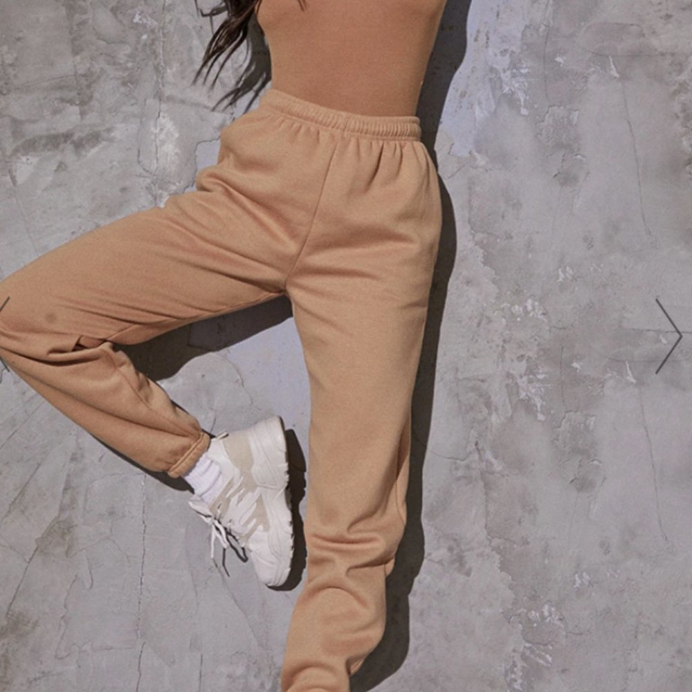 NWT Pretty Little Things Taupe Joggers - Picture 1 of 6